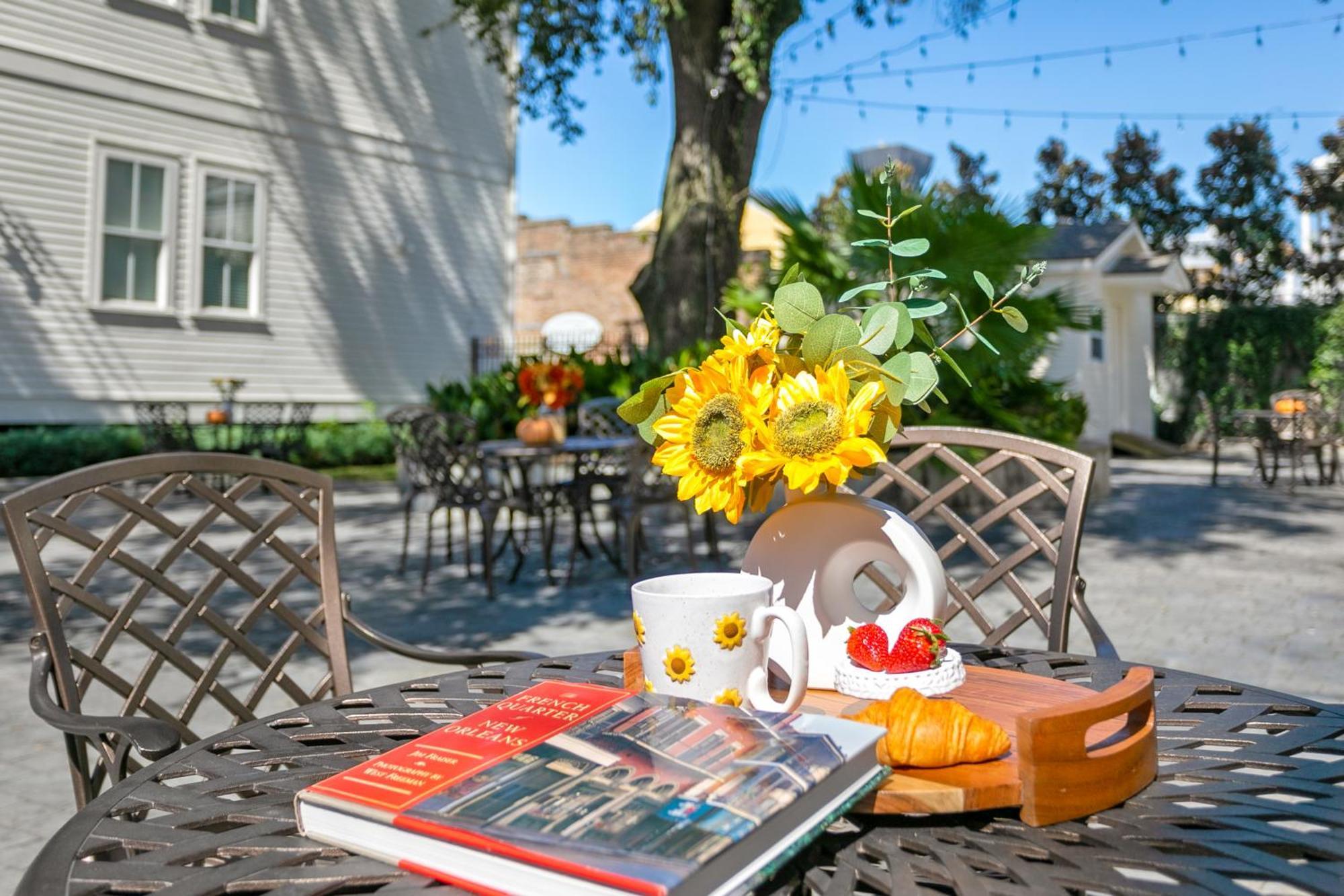 Hosteeva 3 Bedroom Cottage Close To St Charles 5 M Ride To Fq ニューオーリンズ エクステリア 写真