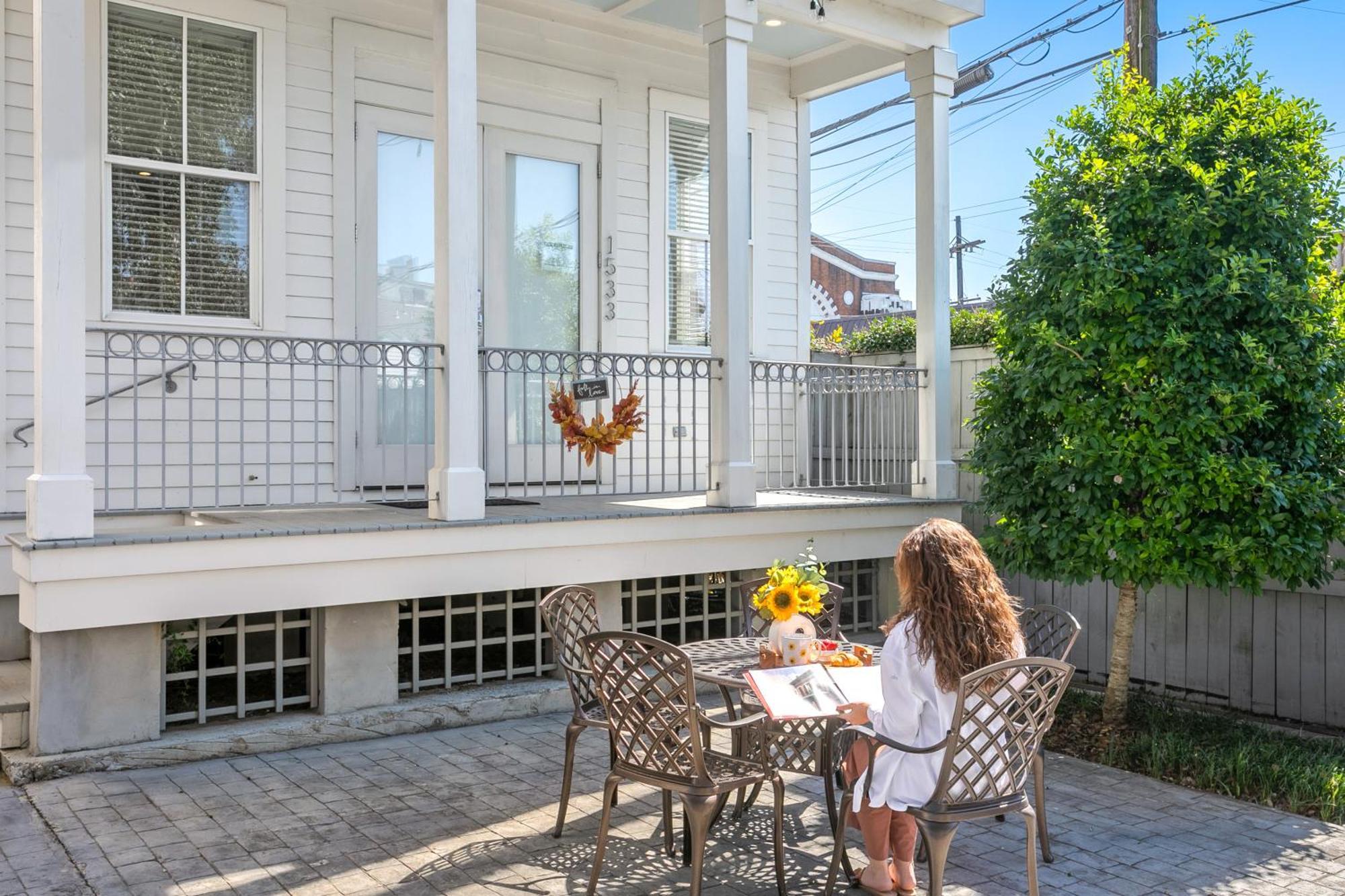 Hosteeva 3 Bedroom Cottage Close To St Charles 5 M Ride To Fq ニューオーリンズ エクステリア 写真