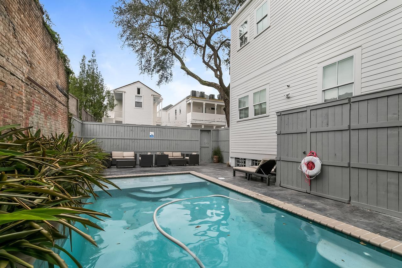 Hosteeva 3 Bedroom Cottage Close To St Charles 5 M Ride To Fq ニューオーリンズ エクステリア 写真