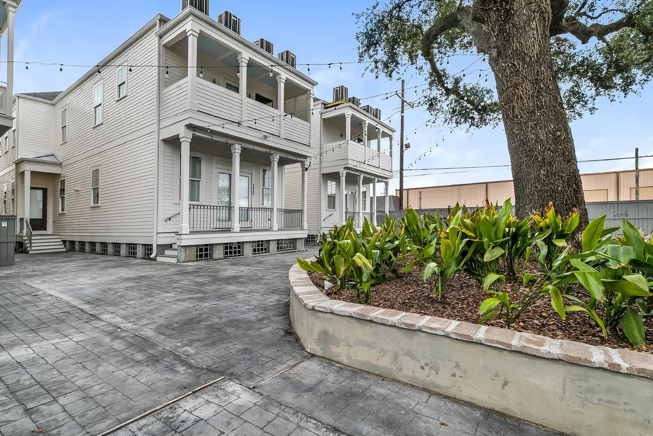 Hosteeva 3 Bedroom Cottage Close To St Charles 5 M Ride To Fq ニューオーリンズ エクステリア 写真