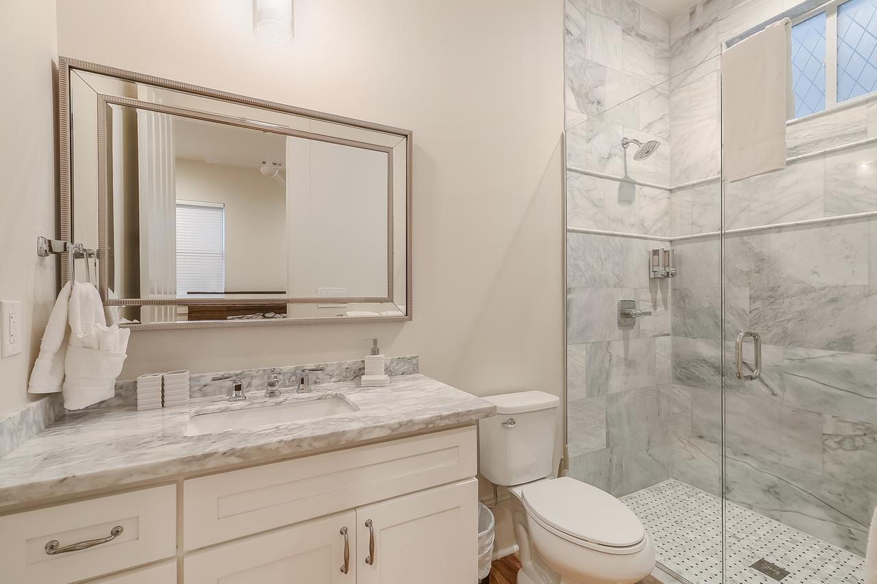 Hosteeva 3 Bedroom Cottage Close To St Charles 5 M Ride To Fq ニューオーリンズ エクステリア 写真