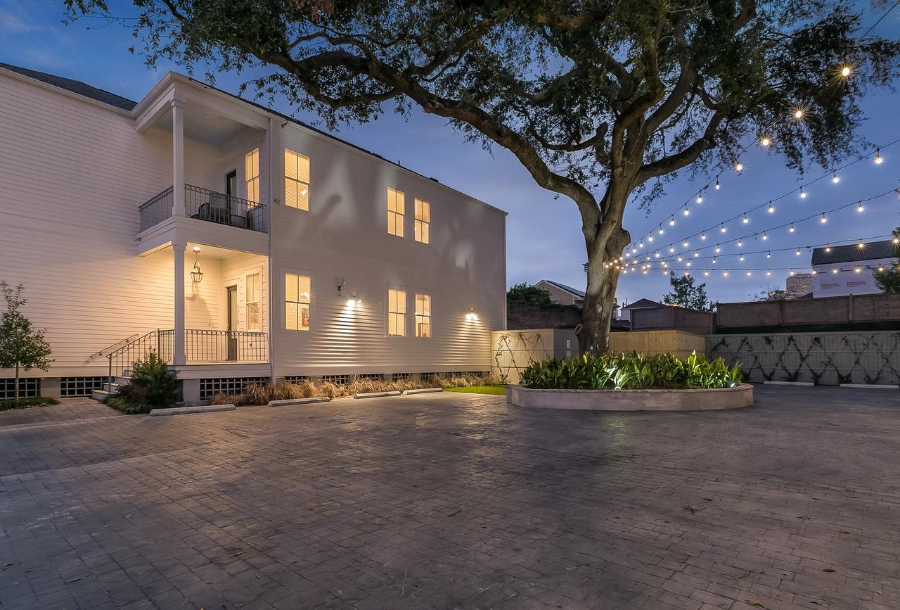 Hosteeva 3 Bedroom Cottage Close To St Charles 5 M Ride To Fq ニューオーリンズ エクステリア 写真