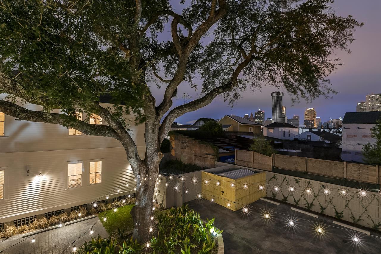 Hosteeva 3 Bedroom Cottage Close To St Charles 5 M Ride To Fq ニューオーリンズ エクステリア 写真